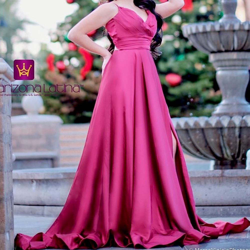 Elegant Satin Prom Gown with Empire Waist

LA FEMME NEW